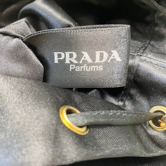 Prada Beauty Makeup Pouch to Crossbody Bag Purse - Picture 5 of 6